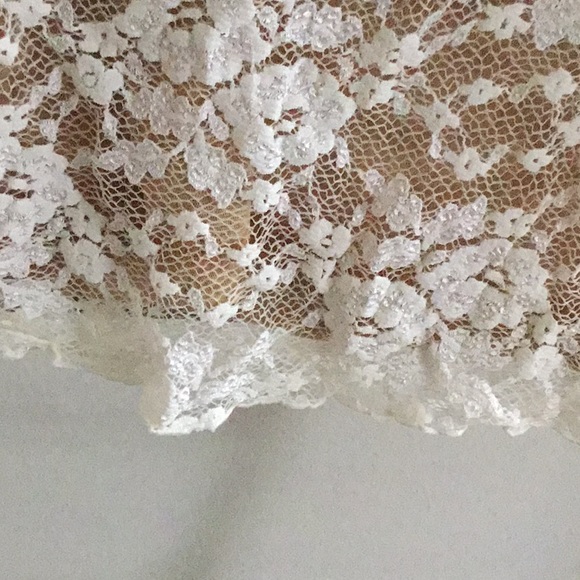 CABI LACE TOP - Picture 6 of 7